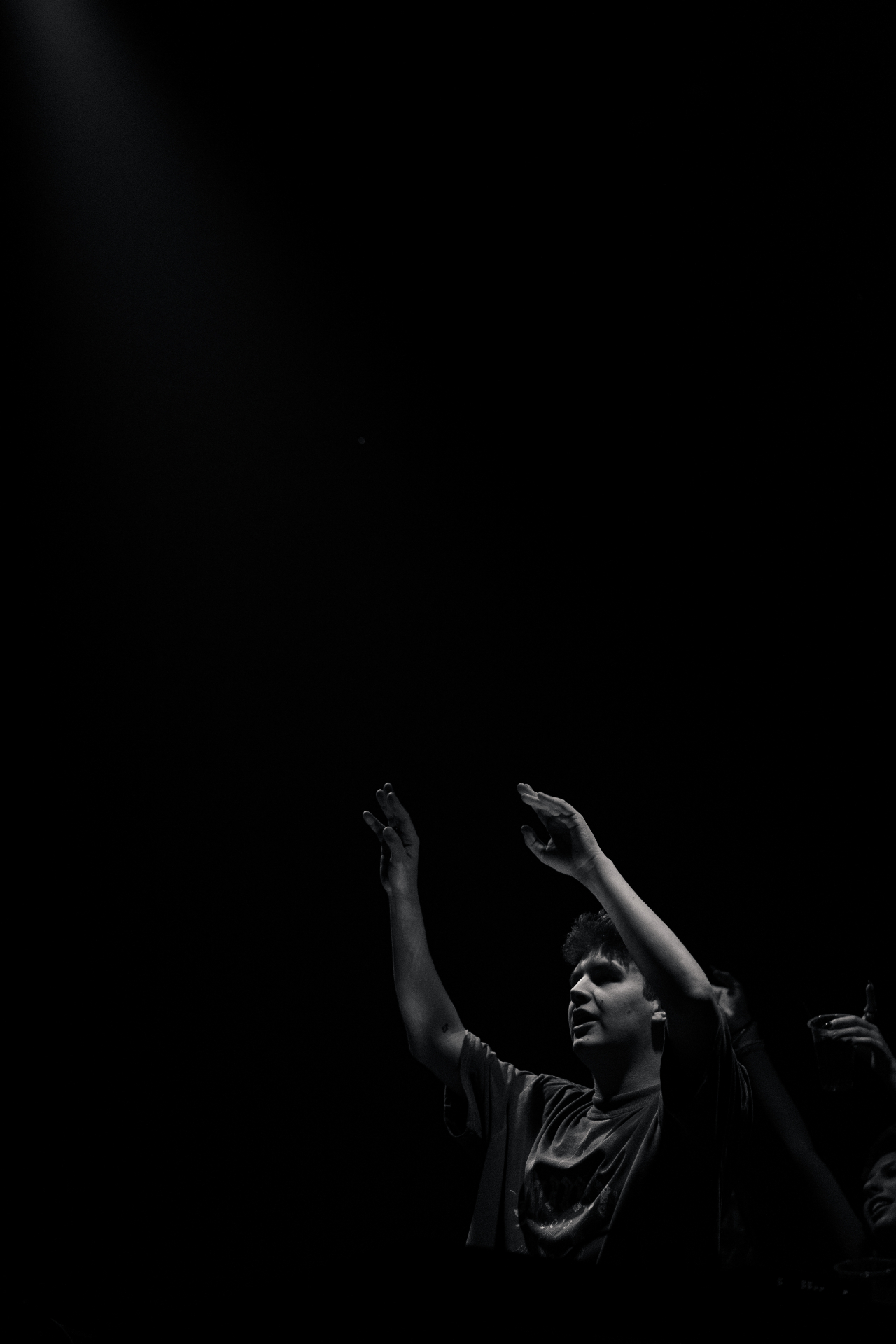 No Thanks performing live